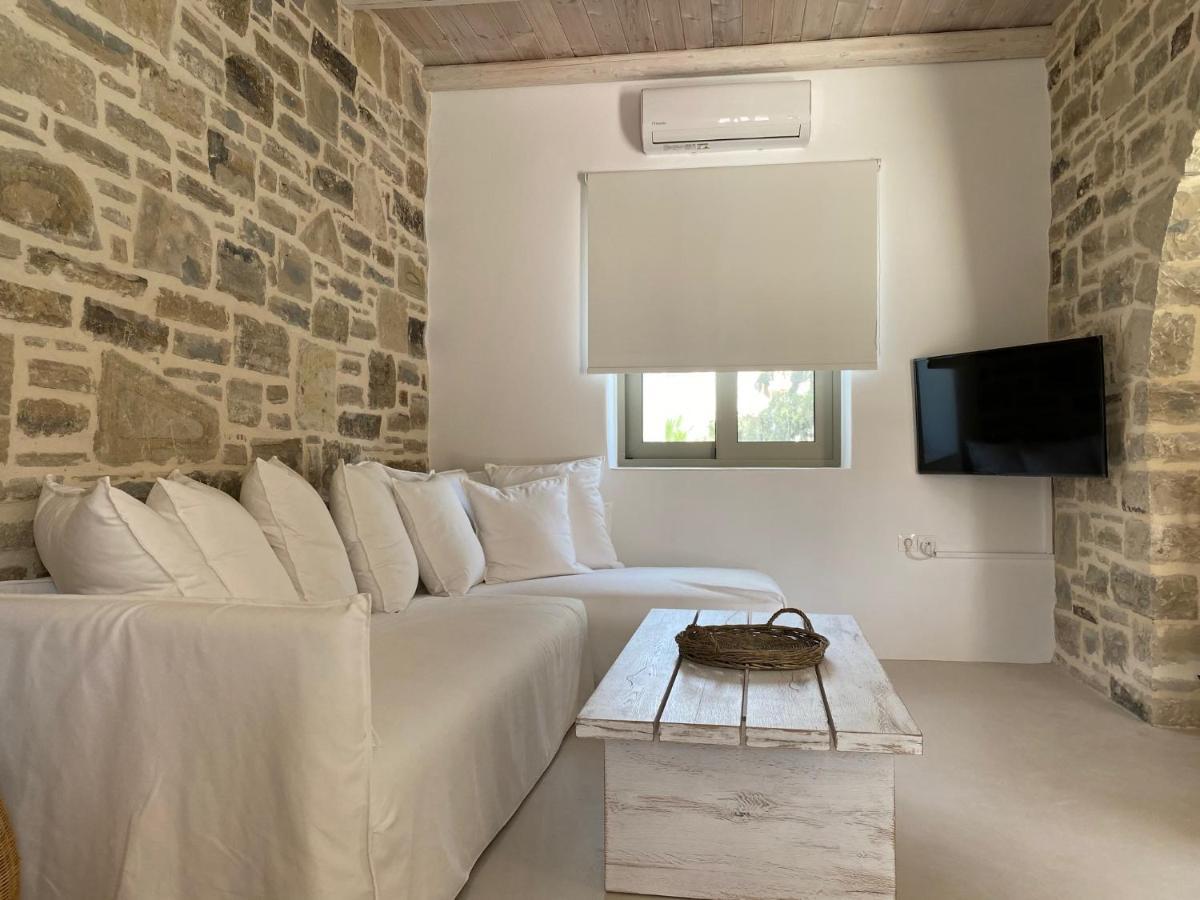 Laini Luxury Suites Pombia Zewnętrze zdjęcie