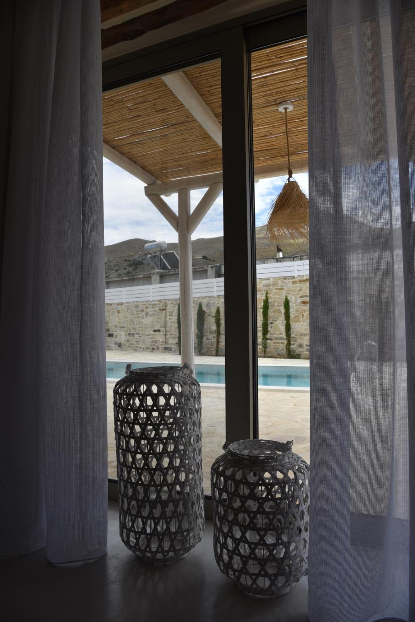 Laini Luxury Suites Pombia Zewnętrze zdjęcie