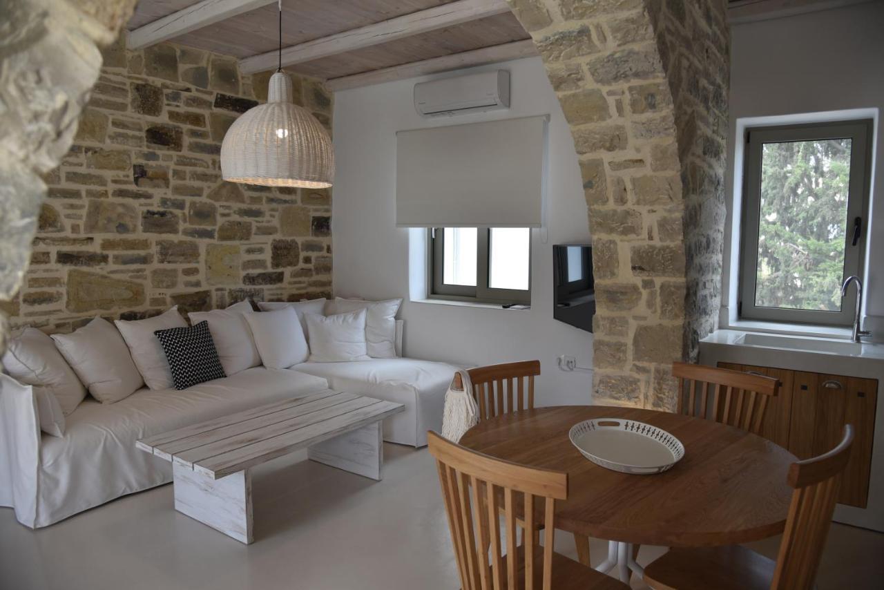 Laini Luxury Suites Pombia Zewnętrze zdjęcie
